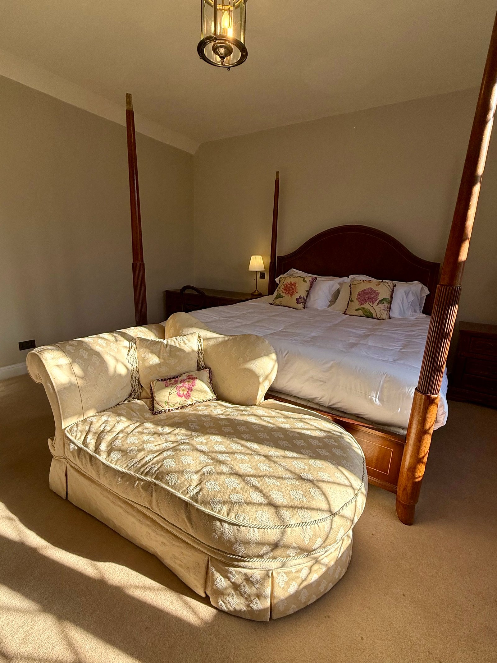 Baronial, room 102, at The Homestall Manor